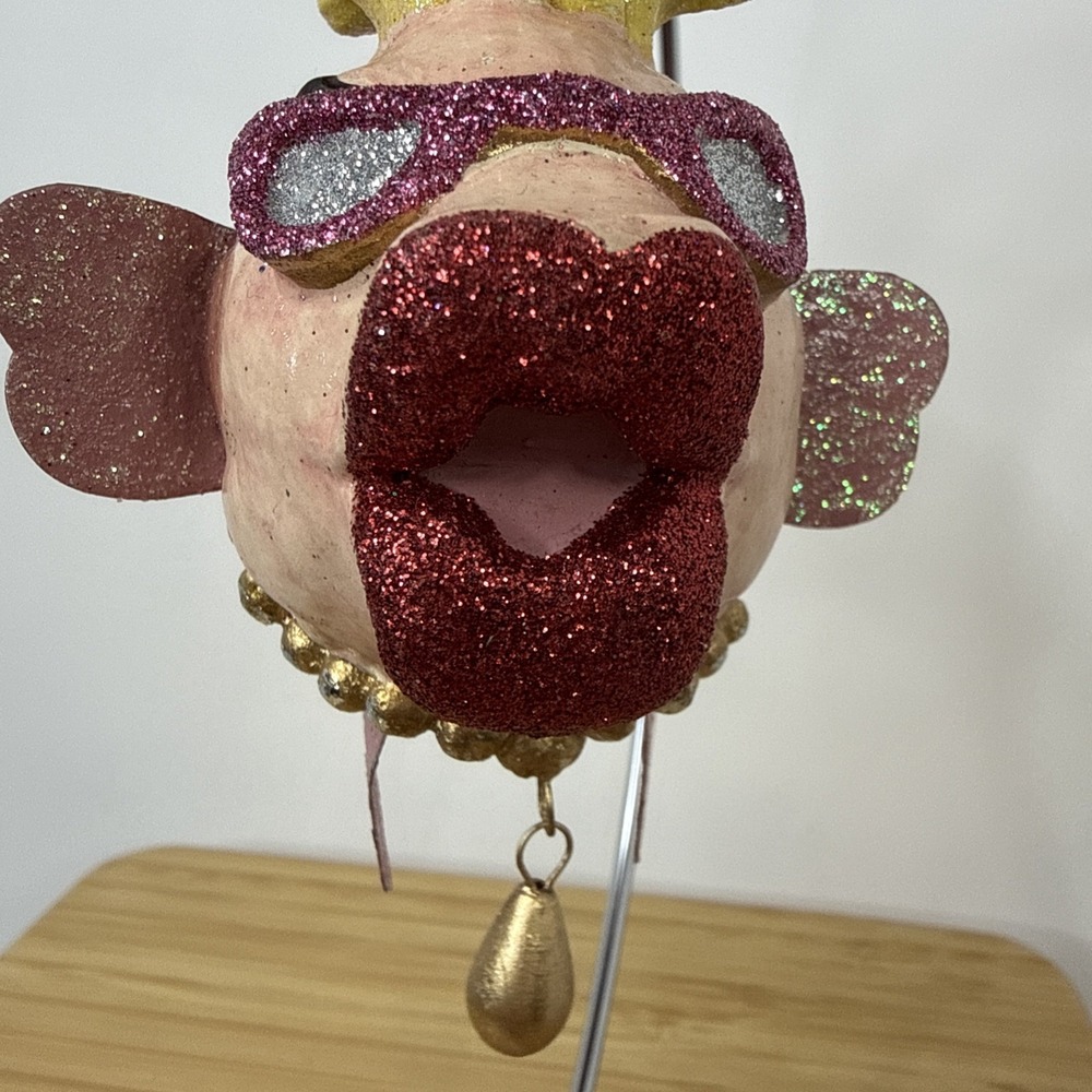 Katherines Collection Pink Kissing Fish Christmas Ornament Banana Fruit Crown - Picture 3 of 9